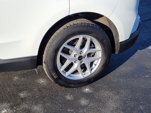 Certified 2023 Ford Edge SEL w/ Convenience Package image 10