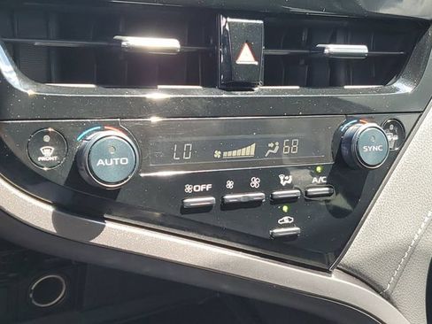 Used 2023 Toyota Camry SE FWD image 27