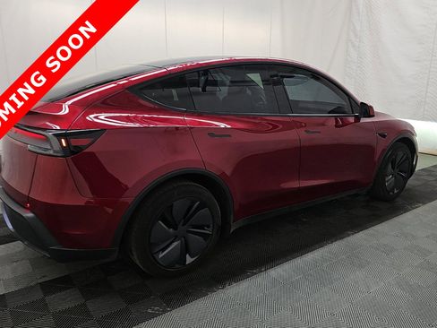 Used 2026 Tesla Model Y AWD image 4