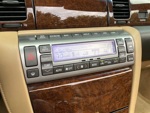 Used 2008 Lexus SC 430 Convertible RWD image 26