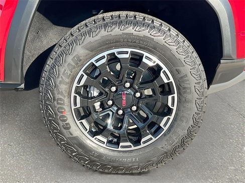 New 2026 GMC Canyon AT4 image 19