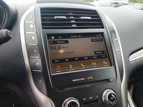 Used 2019 Lincoln MKC Premiere image 24