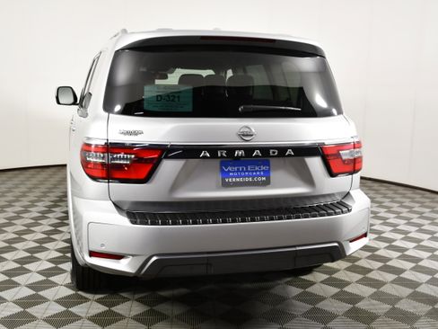 Used 2024 Nissan Armada SV AWD/4WD image 7