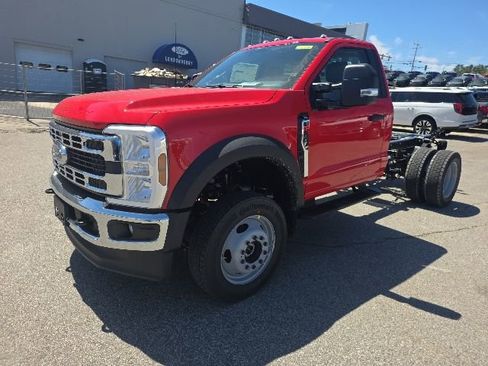 New 2026 Ford F550 4x4 Regular Cab Super Duty image 7