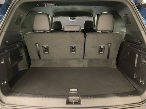 New 2026 Chevrolet Traverse LT w/ Driver Confidence Package AWD/4WD image 25