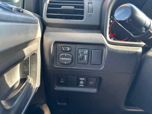 Used 2011 Toyota 4Runner Limited AWD/4WD image 18