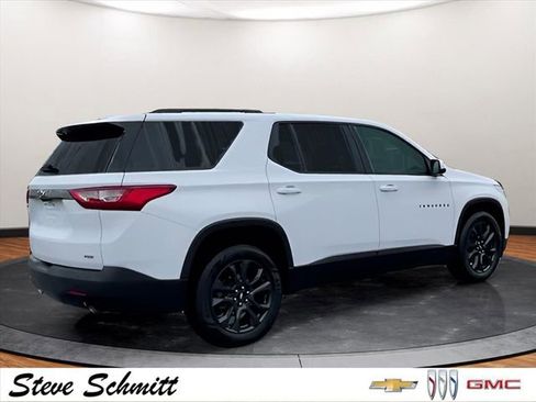 Used 2021 Chevrolet Traverse RS image 9
