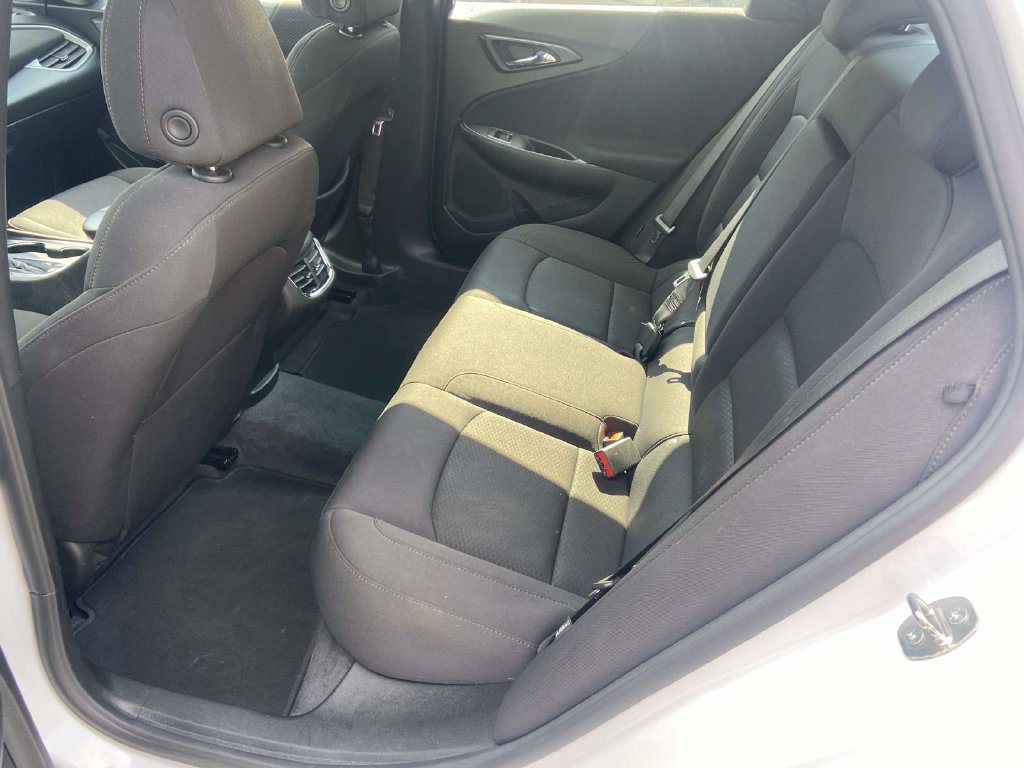Used 2023 Chevrolet Malibu LT FWD image 17