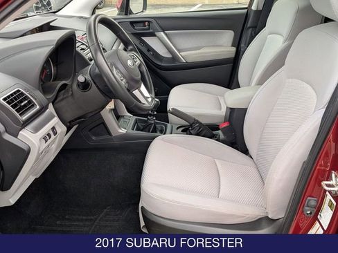 Used 2017 Subaru Forester 2.5i Premium AWD/4WD image 14