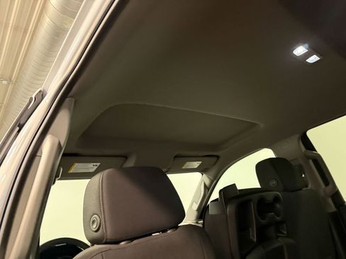 Used 2025 Chevrolet Silverado 1500 LT image 11