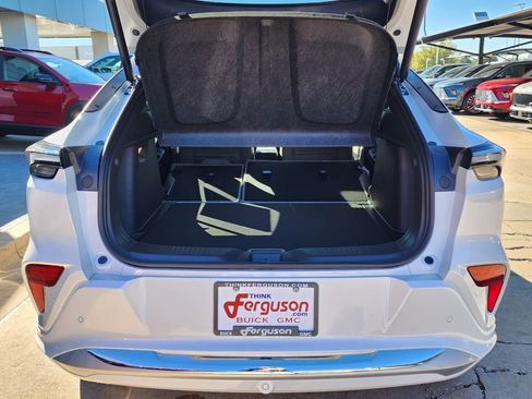 New 2026 Buick Envista Avenir image 48