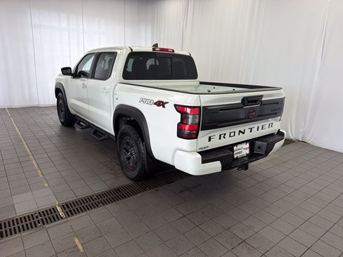 Used 2025 Nissan Frontier PRO-4X AWD/4WD image 6