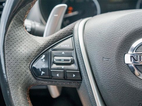 Used 2019 Nissan Maxima SR w/ Premium Package FWD image 18