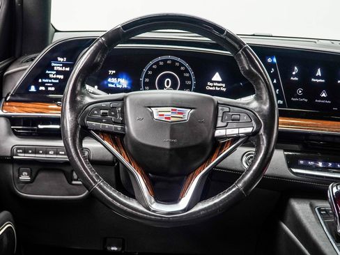 Used 2023 Cadillac Escalade Premium Luxury image 15