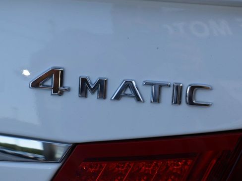 Used 2013 Mercedes-Benz E 550 4MATIC Sedan image 48