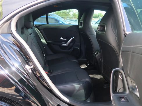 Used 2020 Mercedes-Benz CLA 250 image 22