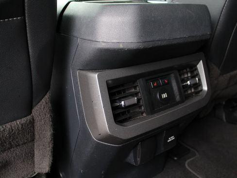 Used 2023 Ford F250 Lariat w/ Lariat Ultimate Package AWD/4WD image 15