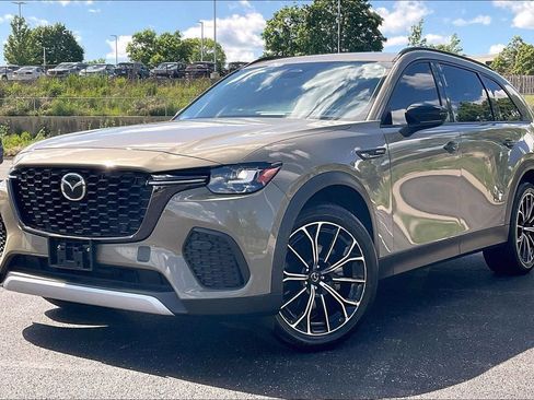 Used 2025 MAZDA CX-70 Plug-In Hybrid w/ Premium Pkg AWD/4WD image 2