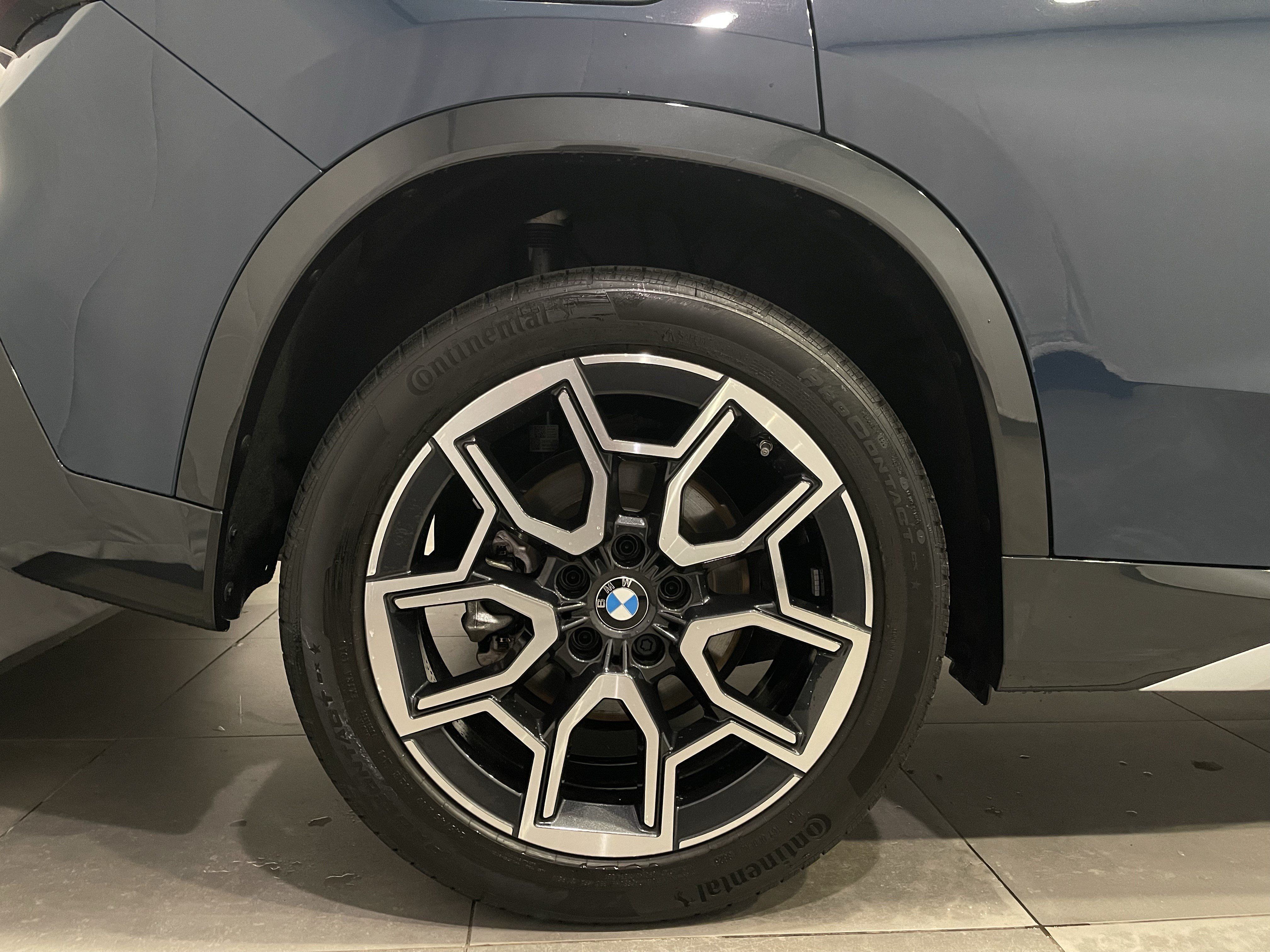 Used 2026 BMW X1 xDrive28i w/ Convenience Package AWD/4WD image 9