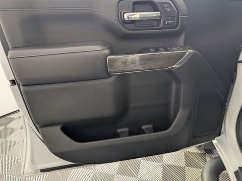 Used 2022 Chevrolet Silverado 3500 LTZ w/ Z71 Off-Road Package image 10