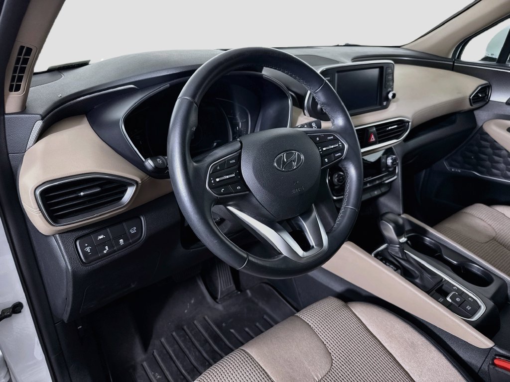 Used 2020 Hyundai Santa Fe SEL w/ Convenience Package FWD image 9