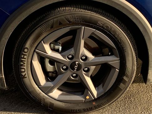 Used 2025 Kia K4 LXS image 30