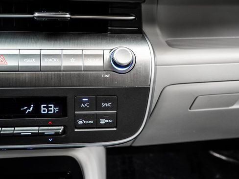 Used 2025 Hyundai Kona SEL image 23