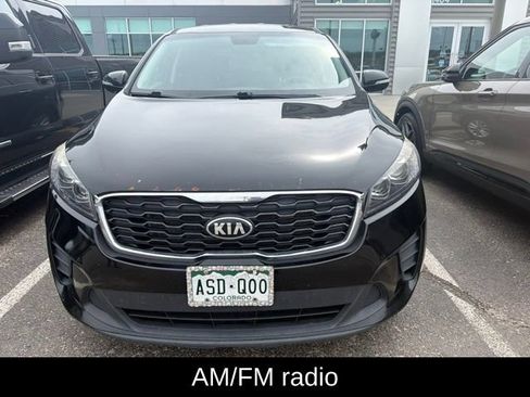 Used 2019 Kia Sorento AWD V6 image 4