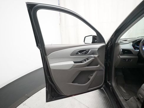 Used 2021 Chevrolet Traverse LT w/ LPO, Floor Liner Package AWD/4WD image 29