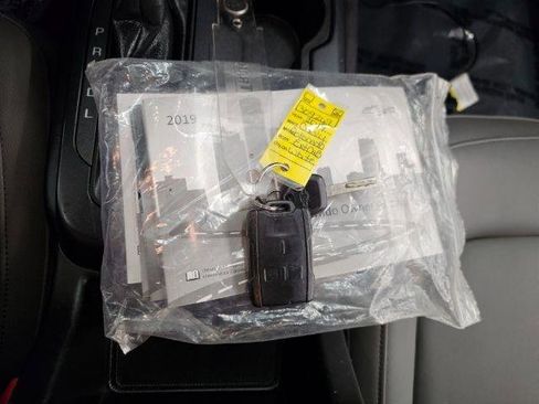 Used 2019 Chevrolet Colorado W/T w/ WT Convenience Package image 20