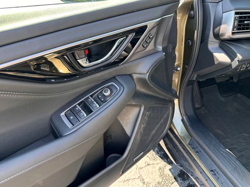 Certified 2025 Subaru Outback Limited AWD/4WD image 15