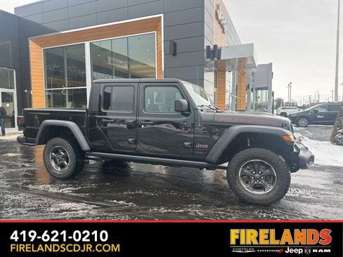 Used 2022 Jeep Gladiator Rubicon w/ Cold Weather Group image 16