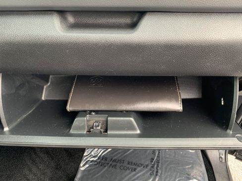 Used 2013 RAM 1500 Express AWD/4WD image 36