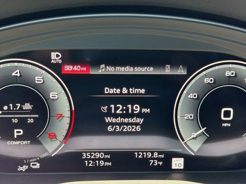 Used 2025 Audi Q5 e Premium Plus w/ Premium Plus Package AWD/4WD image 16