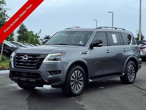 Used 2023 Nissan Armada SL w/ Midnight Edition Package RWD image 3