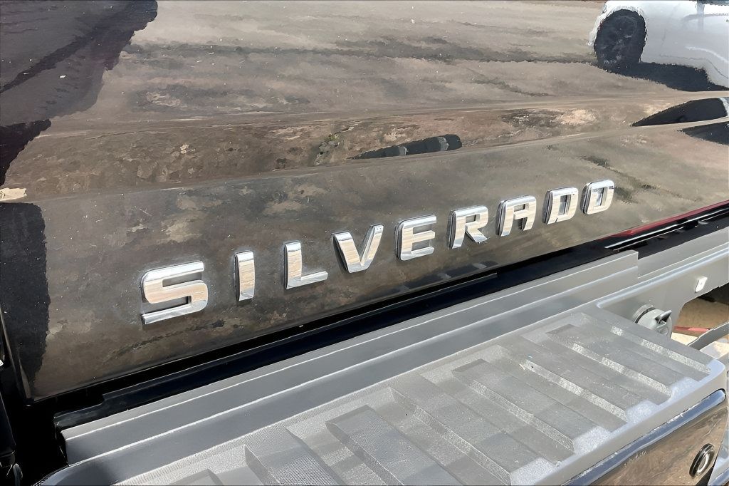 Used 2016 Chevrolet Silverado 3500 High Country w/ Duramax Plus Package AWD/4WD image 32