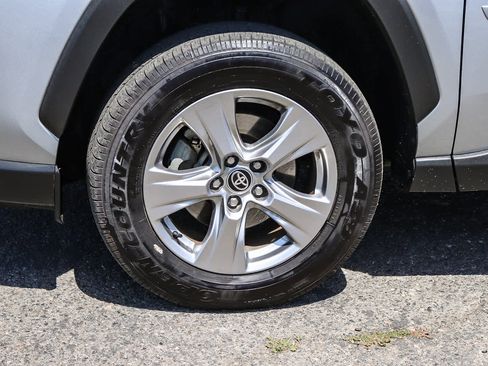 Used 2024 Toyota RAV4 XLE AWD/4WD image 12