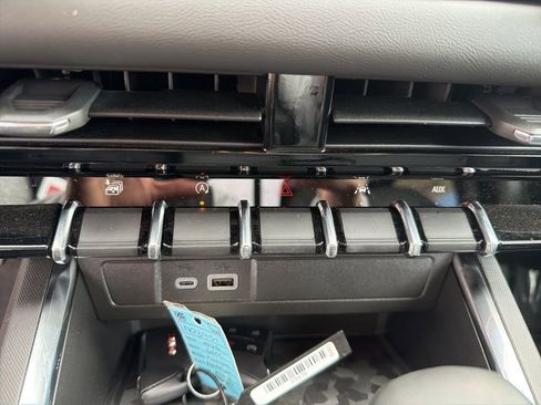 New 2025 GMC Canyon Elevation w/ Convenience Package image 35