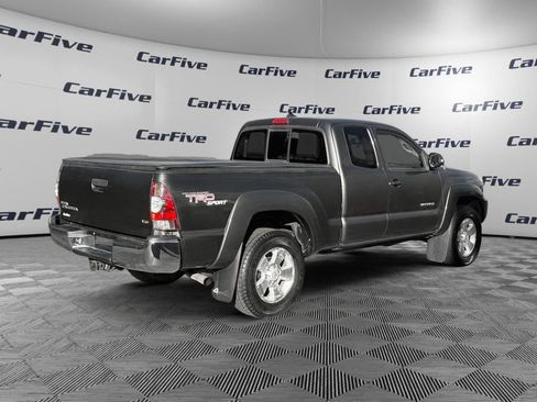 Used 2012 Toyota Tacoma 4x4 Access Cab V6 w/ TRD Sport Pkg image 6