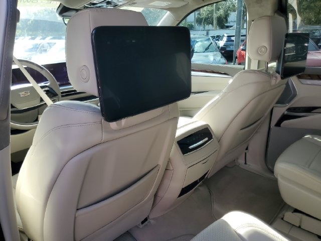 Used 2025 Cadillac Escalade ESV Sport Platinum RWD image 15