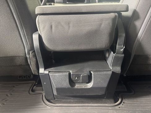 Used 2025 Ford F350 XL w/ XL Chrome Package image 13