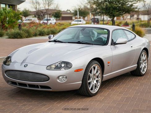 Used 2006 Jaguar XK8 Coupe image 14