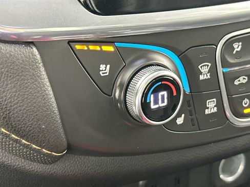 Used 2019 Chevrolet Traverse Premier w/ Driver Confidence II Package image 21