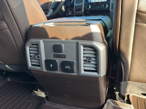 Used 2017 Ford F250 King Ranch w/ King Ranch Ultimate Package AWD/4WD image 24