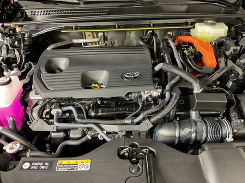 New 2025 Toyota Crown Signia image 23