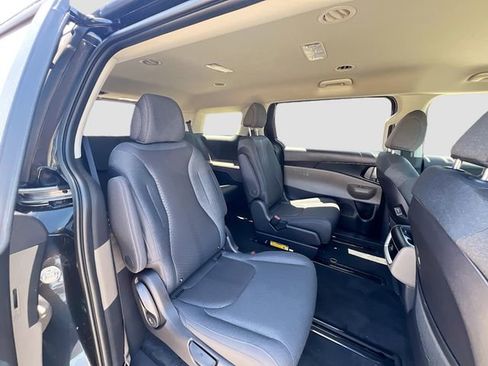 New 2026 Kia Carnival LX FWD image 27