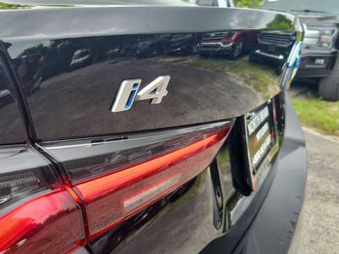Used 2024 BMW i4 eDrive40 RWD image 9