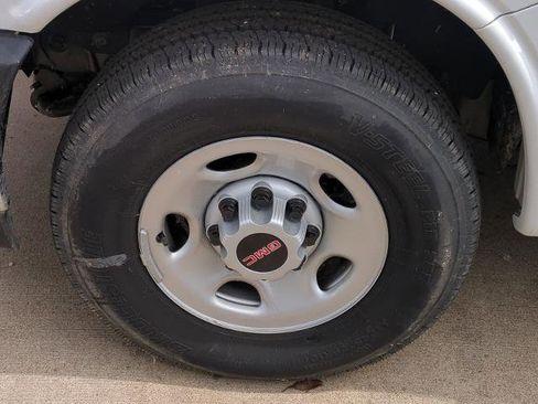 New 2024 GMC Savana 3500 w/ Power Convenience Package image 34