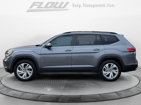 Certified 2021 Volkswagen Atlas SE image 5