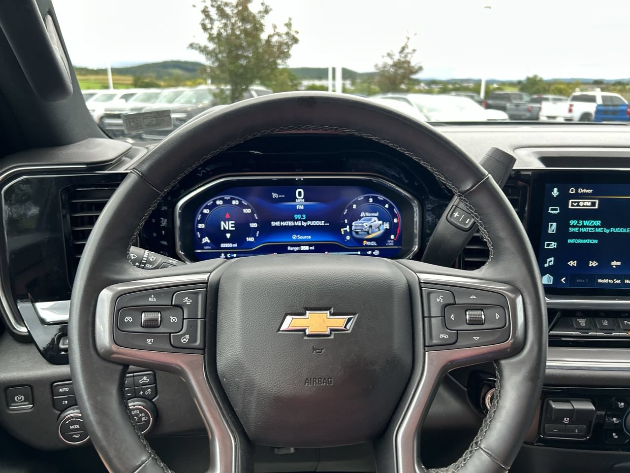 Used 2024 Chevrolet Silverado 2500 High Country w/ Technology Package AWD/4WD image 26
